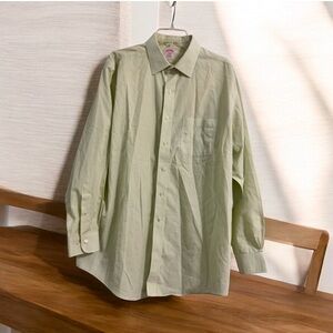 Brooks Brothers Light Green Checkered 
Dress Shirt 17 1/2